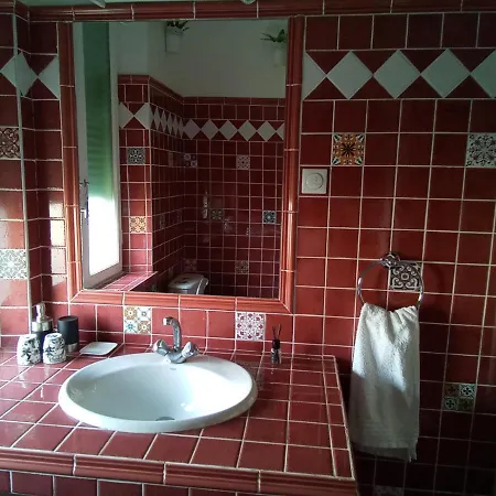D'hotes Les Trois Rames Bed & Breakfast *